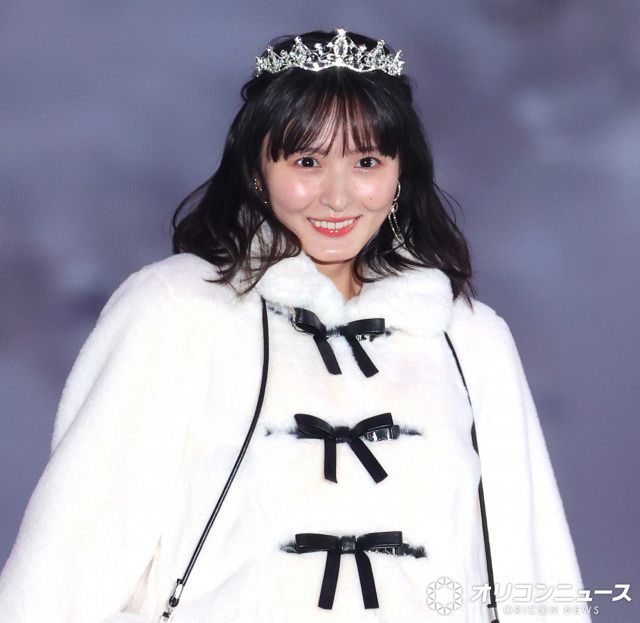 ガルアワ】乃木坂46・遠藤さくら、ティアラ輝く“リアルプリンセス