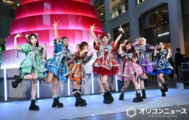 破格　バラ売り不可　CANDY TUNE 引退品　小川奈々子宮野静香　全て美品 CANDY TUNE、巨大かき氷の前でパフォーマンス「倍の倍にでかいです