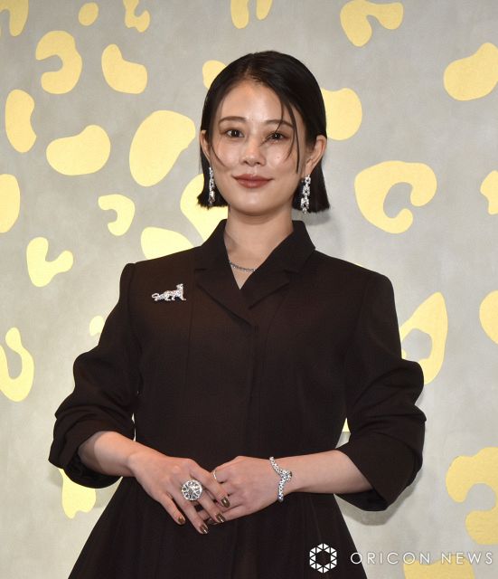 高畑充希さん着用 BORDERS at BALCONY ツイードベスト 第1子妊娠中の高畑充希、ふっくらお腹で『カルティエ』イベント登壇 1
