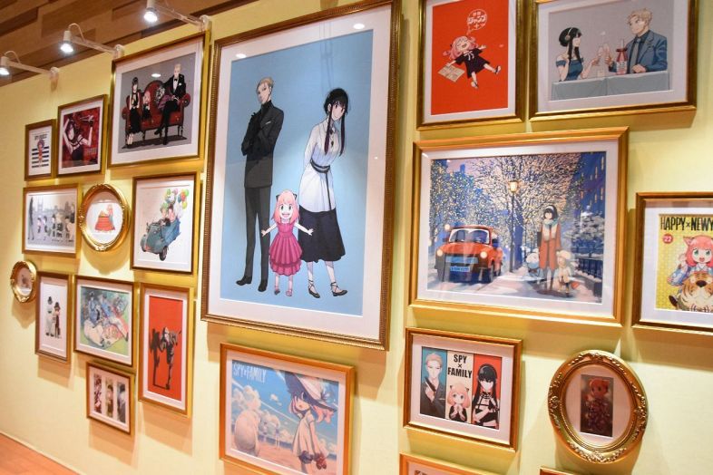 SPY×FAMILY展」に潜入せよ イオンモール岡山で31日まで：山陽