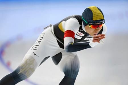 高木美帆選手 ホロスペクトラ 25枚限定 EPOCH  TEAM JAPAN 女子3000で日本ジュニア新 19歳・堀川が絶対女王・高木