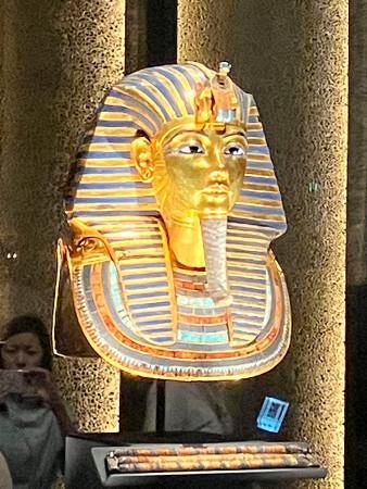 黄金のマスク」お披露目 大エジプト博物館一般公開：山陽新聞デジタル
