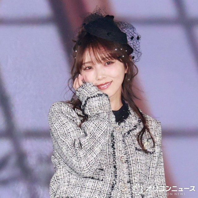 乃木坂46ライブの直後に与田祐希がランウェイへ あざとさ全開の”投げ