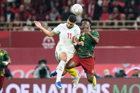 未使用　モロッコ　高額　100ディルハム紙幣　サッカー・アフリカ選手権開催記念 モロッコ、セネガルが4強 サッカーのアフリカ選手権：山陽新聞