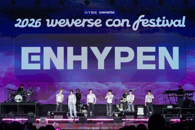 Weverse Con Festival】ENHYPEN、ダブルアンコールが5分以上止まらず