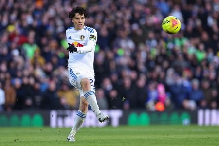 リーズの田中碧は途中出場後退く サッカーのプレミアリーグ：山陽新聞