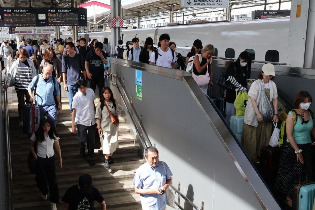 さあ古里へ帰ろう　 岡山駅や空港 帰省ラッシュ始まる