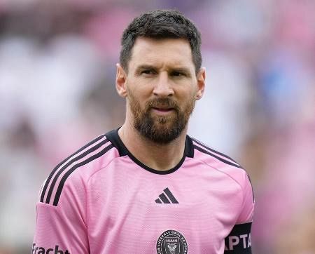 メッシの年俸は29億円超 21クラブの総額上回る：山陽新聞デジタル