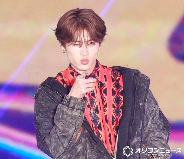 ガルアワ】DXTEEN・大久保波留、プロアイドルすぎるランウェイ 観客の