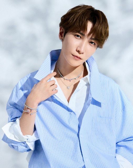 Snow Man渡辺翔太、Swarovskiまとい圧倒的な光放つ 春夏キャンペーン新