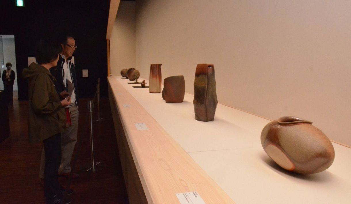 備前の現代陶芸」後期展 伝統と挑戦 魅力堪能 備前市美術館 六古窯作品