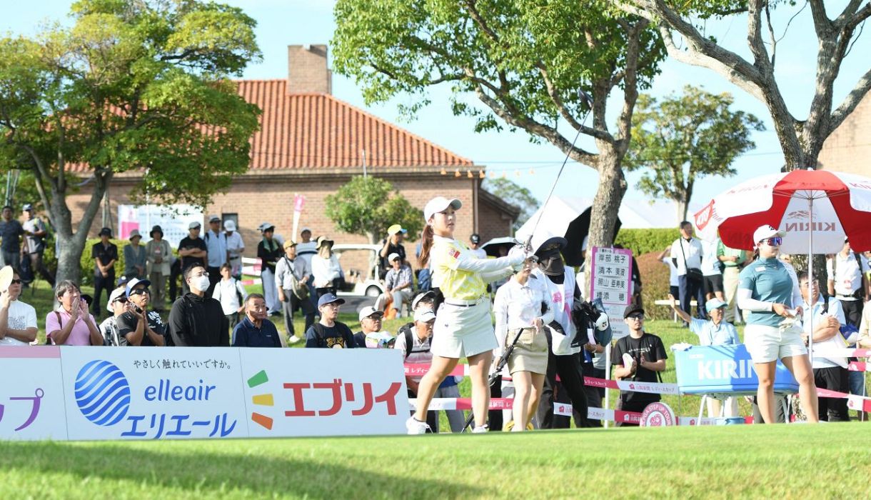 決勝Ｒ進出へ続々とスタート　山陽新聞レディース杯ゴルフ第２日