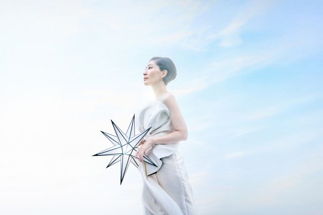 坂本真綾、プレミアムアコースティックライブ開催決定 30周年