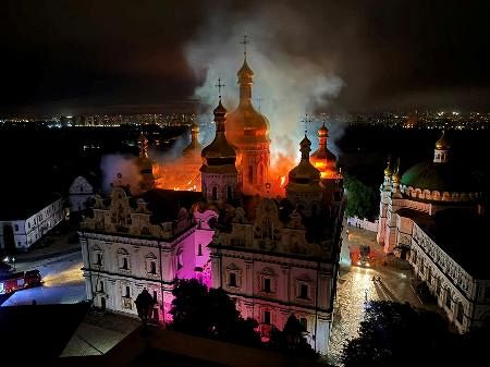 ロシア軍、キーウ攻撃5人死亡 世界遺産の修道院で火災：山陽新聞