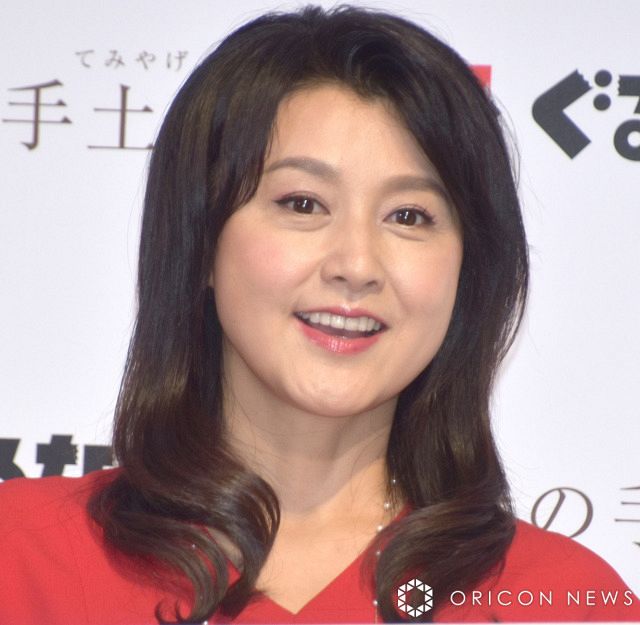 藤原紀香、愛猫くつろぐ自宅のキャットタワーを紹介「建築家設計だけ