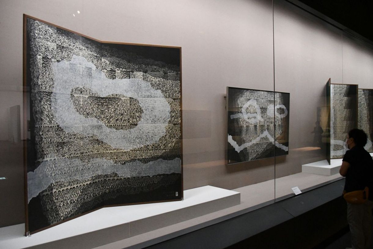 岡山市出身の染色家長尾紀壽さん 岡山県立美術館で個展：山陽新聞