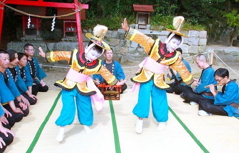 唐子踊 異国情緒漂う稚児舞披露 朝鮮通信使寄港の瀬戸内・牛窓：山陽