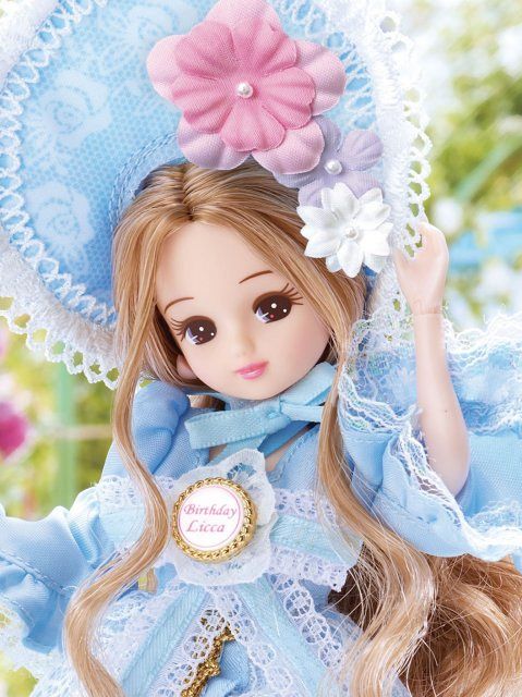 祝「リカちゃん」誕生日、ファンと創った“バースデードール”が美し