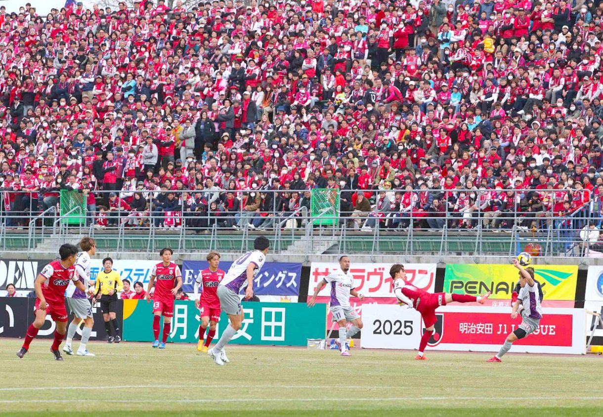 ファジＪ１初勝利　開幕戦で京都に２―０