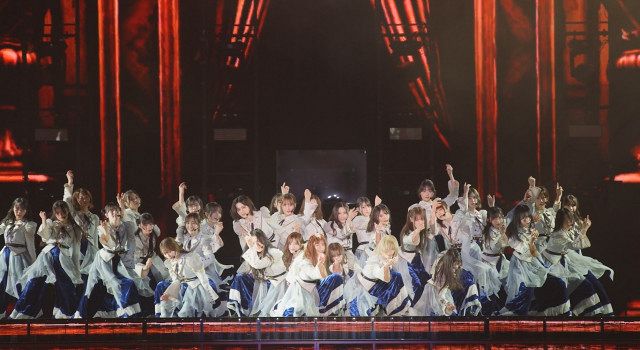 も*と様 櫻坂46 5th アニラ　国立競技場　武元唯衣　直筆サイン　ステッカー 櫻坂46武元唯衣、振り付けを担当した”国立競技場ライブ”ダンス