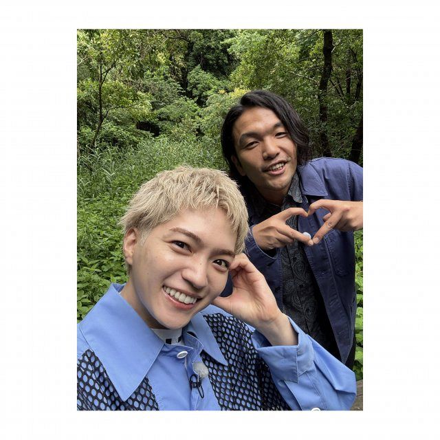 なにわ男子・西畑大吾、盛山晋太郎と鎌倉で自撮り 映り込みを手掛かり