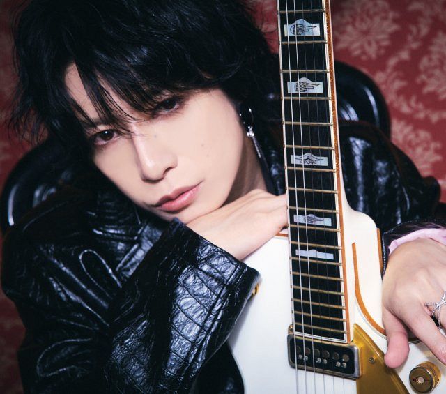 ViViDボーカル・SHIN、ソロ初ミニ発売決定「宝物みたいなアルバムに