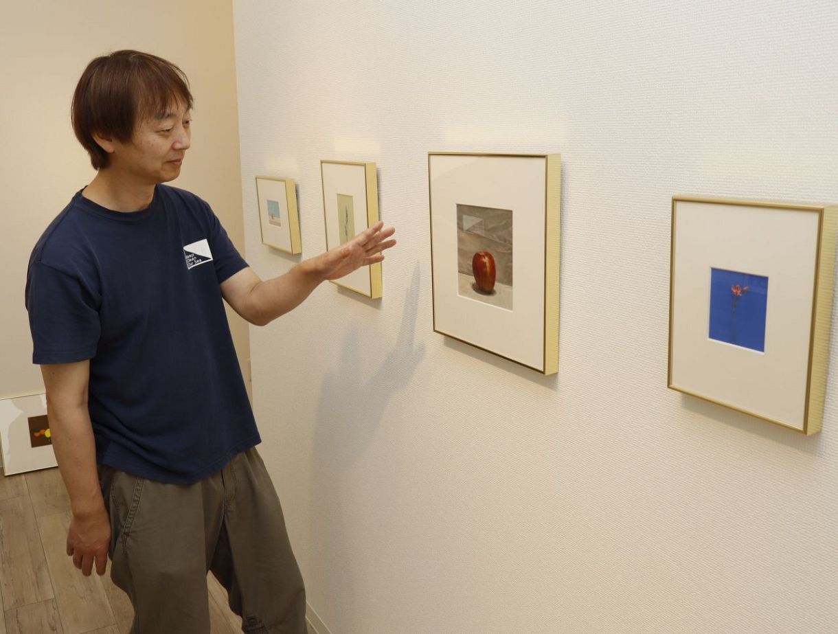 植物や果物、素朴な魅力描く 佐藤さん（里庄出身）浅口で個展：山陽