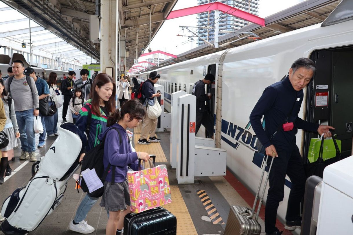 ＧＷの５連休最終日 Ｕターン続く　岡山駅や高速道路など