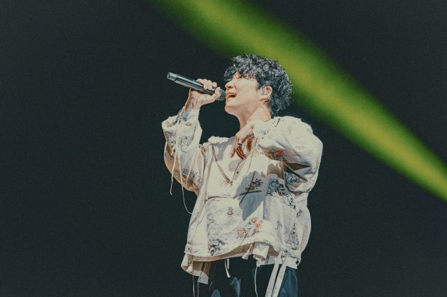 星野源、ツアー最終日に思い「あなたが本当にどん底に落ちた時もそこに
