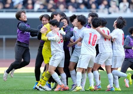 決勝は神村学園―鹿島学園 全国高校サッカー選手権第6日：山陽新聞
