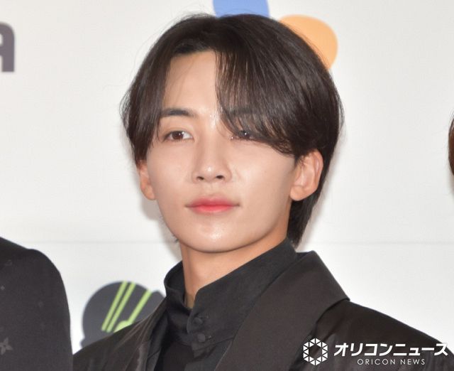 SEVENTEENジョンハン、ついに除隊 1年9ヶ月の兵役を感じさせない“爆
