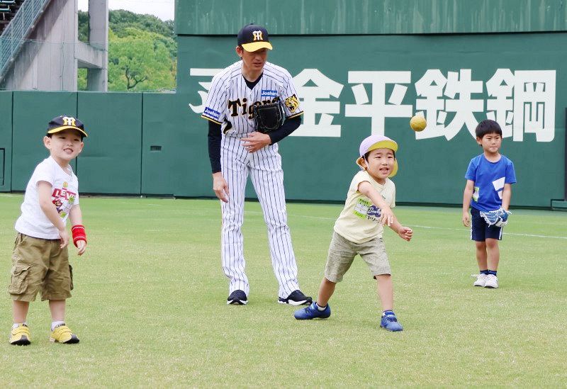 元阪神 能見篤史さんらに技術学ぶ　倉敷で小学生ら野球教室