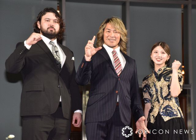 棚橋弘至、引退試合は新コスチュームで 雨中に集まったファンへ粋な