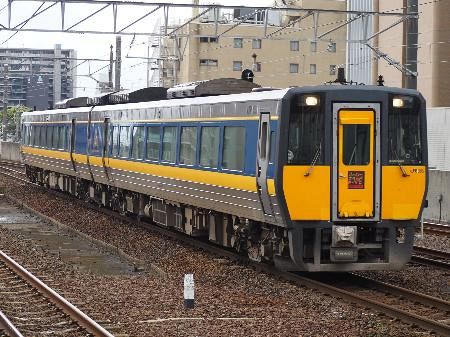 ジェットコースター顔負け、山陰の特急列車“特等席”を味わう：山陽新聞