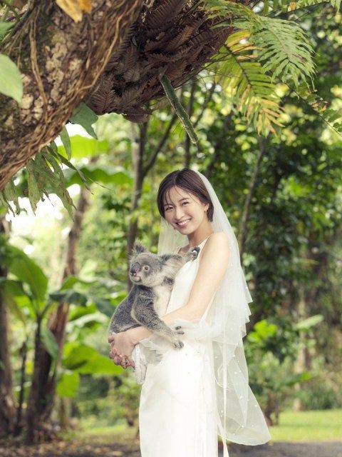 岡崎紗絵、夢だった『ゼクシィ』で花嫁姿 30歳を目前に恋愛観の変化や