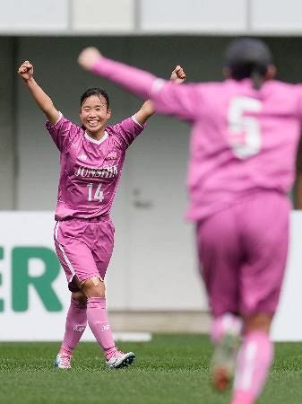 藤枝順心サッカー2023 冬夏連続 日本一 常盤木学園ハローキティ