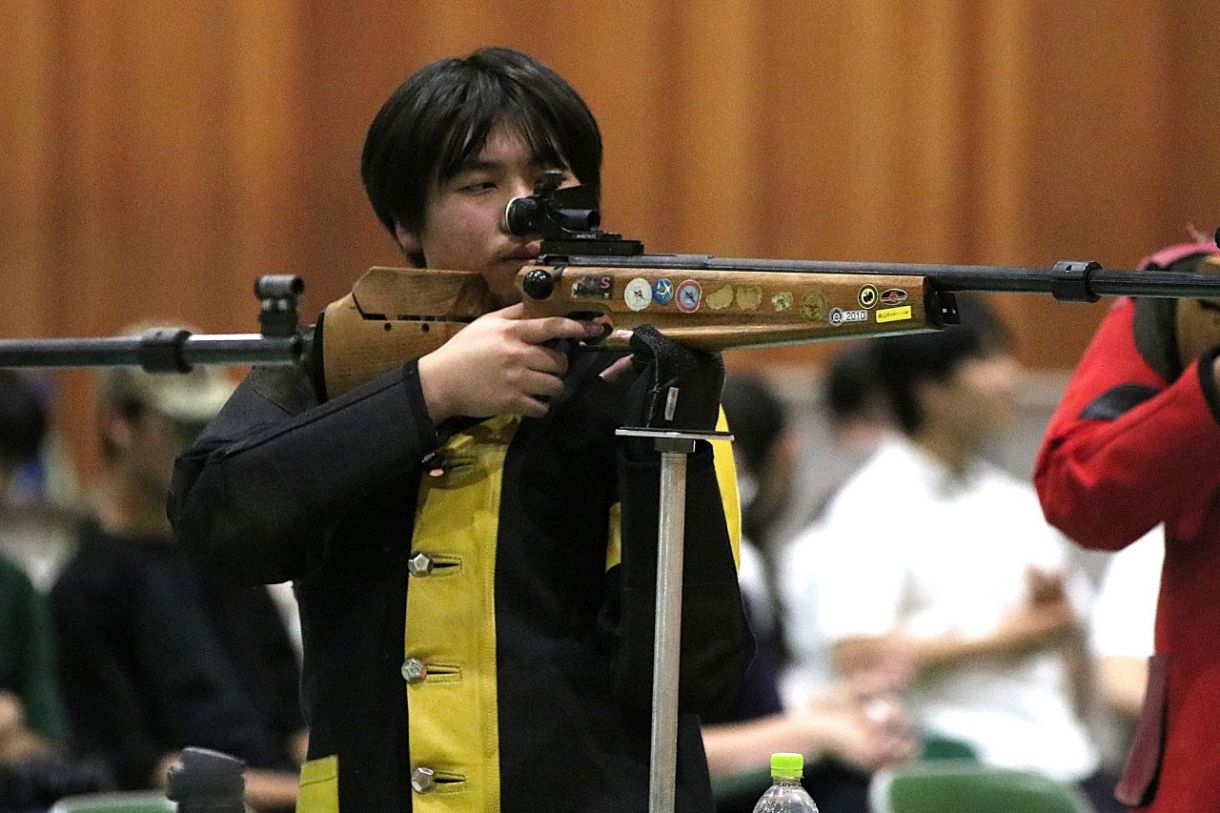 ライフル射撃ビームライフル女子は中山、男子は佐藤の高梁城南勢がV