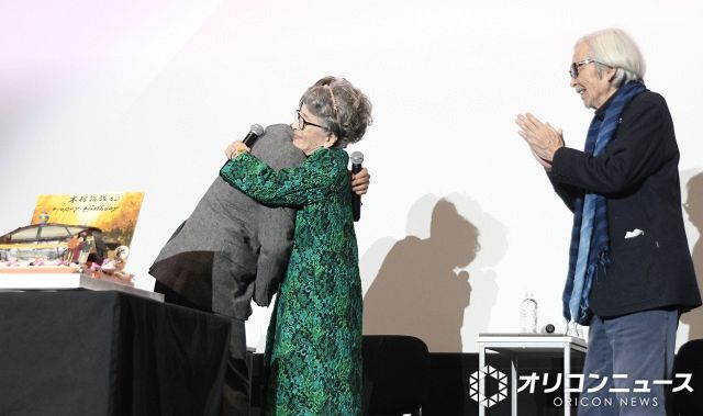 ハウルの動く城 35mmフィルム 連続５コマ 木村拓哉 倍賞千恵子 神木隆之介 ハウルの動く城』から21年… 倍賞千恵子が“実写”木村拓哉の印象明かす