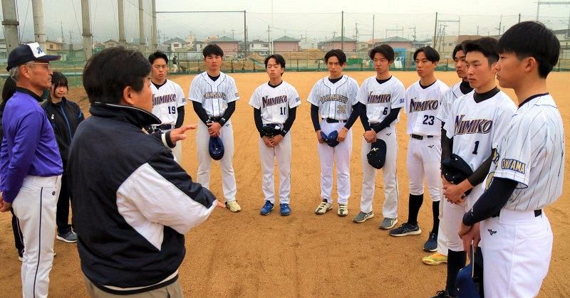 ソフト合同チームで全国舞台へ 新見・高梁 高校選抜上位入賞挑む