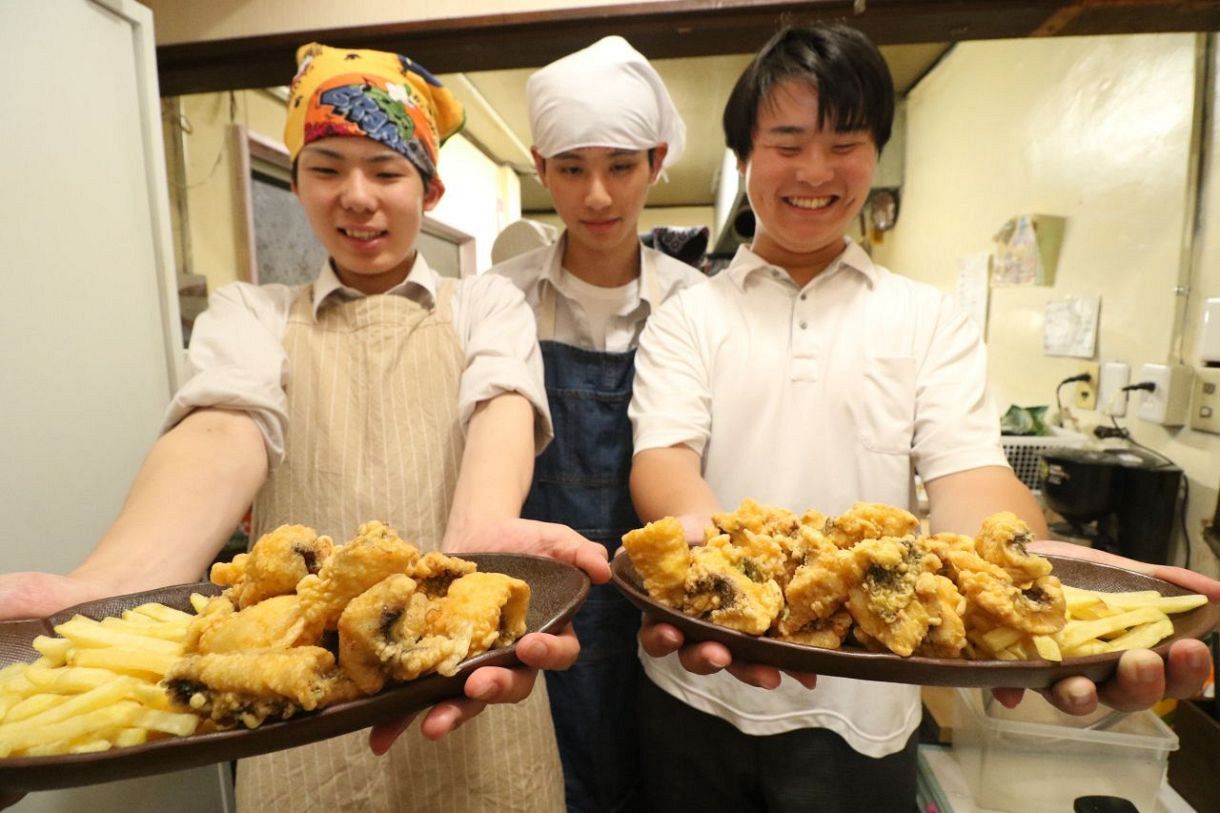 チヌのフィッシュ＆チップス　備前緑陽高生が花火大会で販売：山陽新聞デジタル｜さんデジ