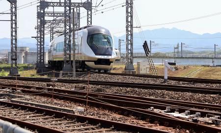 特急専用区間にファン注目、撮影スポットに 近鉄2路線結ぶ中川短絡線