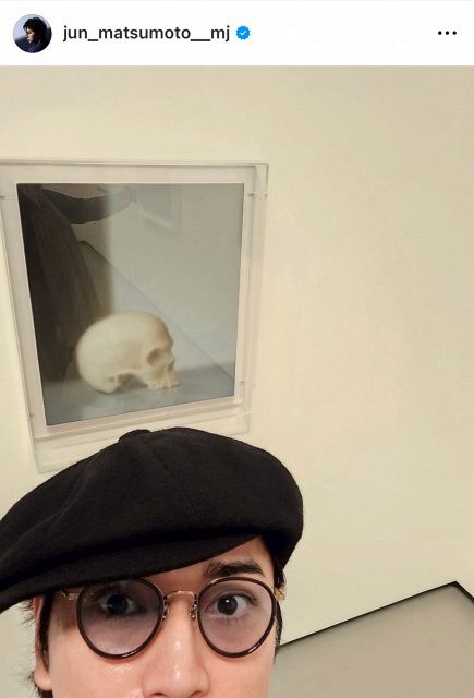 松本潤、「ライブリハが本格的に始まる前に」海外へ“弾丸旅行” 素顔