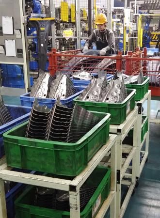 GDP】日本経済、けん引役不在 物価高、訪日客減速も：山陽新聞