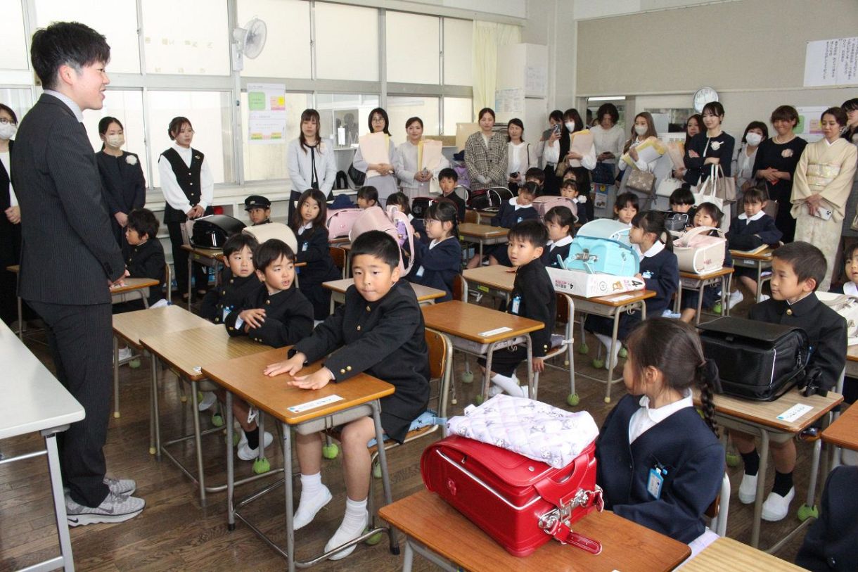 新１年生 新たな学校生活スタート　岡山県内２１市町 公立小中で入学式