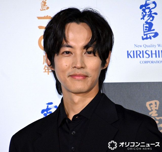松坂桃李、“カツラから解放の瞬間”が癒し 主演大河ドラマ『逆賊の幕臣