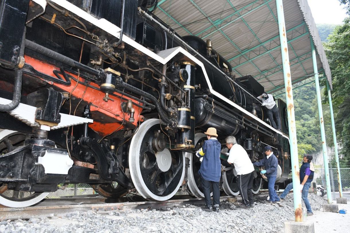 新見の「D51」お召し仕様 来春完成へ 保存会が17年かけ整備