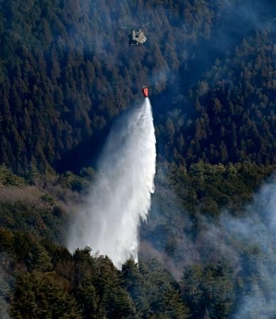 山梨の山林火災、鎮圧遠く 発生5日、延焼105ヘクタールに：山陽 