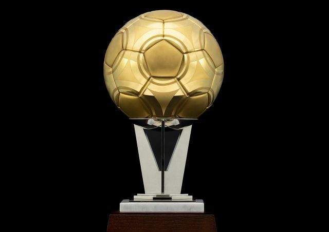2億円超え”純金のサッカーボールが大阪に登場 阪神百貨店「大黄金展