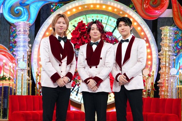 Mrs. GREEN APPLE　ひろぱの投げ込みボール Mrs. GREEN APPLE「ダンスホール」Official Music Video - YouTube