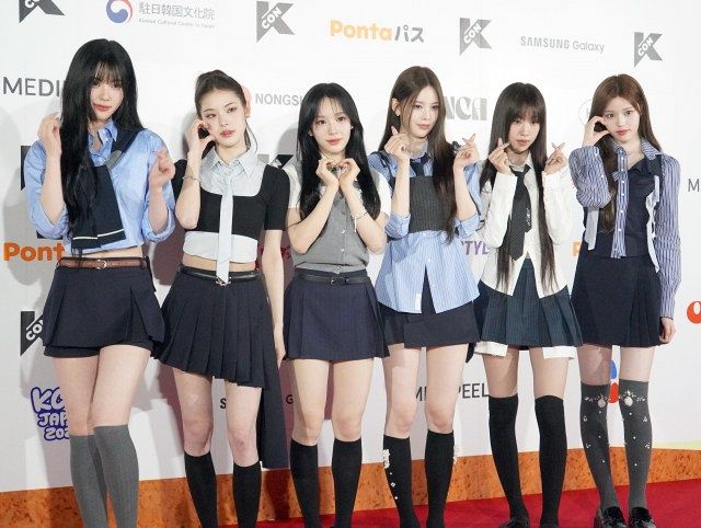KCON】izna、キュート×さわやかな制服ルックで魅了：山陽新聞